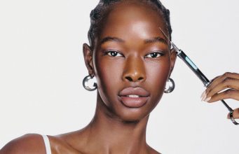 People Are Doing Their Own Lip Filler and Botox at Home
Now