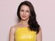 Kristin Davis Looks Like a Real-Life Barbie With Her Long,
Retro Ponytail