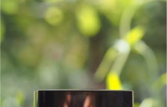 CHANEL Sublimage Purifying & Radiance Revealing
Vanilla Seed Face Scrub