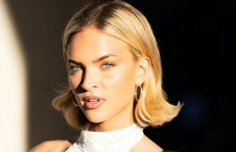 Kevyn Aucoin Beauty’s Top MUA Talks Major Summer Beauty
Trends