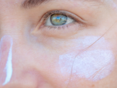 The Medical-Grade Glow: The Definitive Guide for Eczema and Rosacea